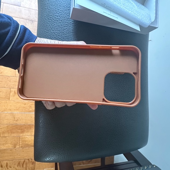 Libra iPhone 15 Promax phone case with wallet. Brand new. - Picture 4 of 6